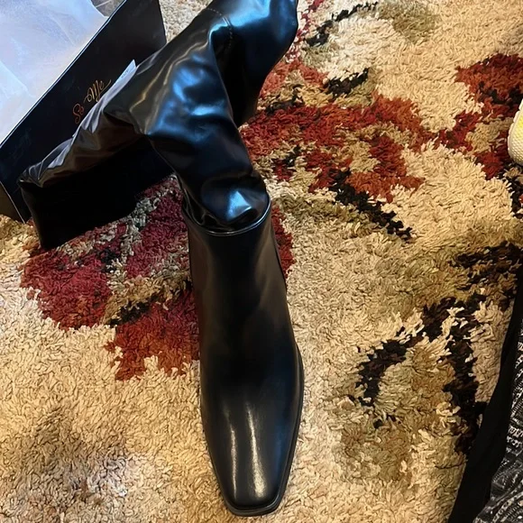 NIB ruched square toe heeled over the knee boots - Picture 5 of 6